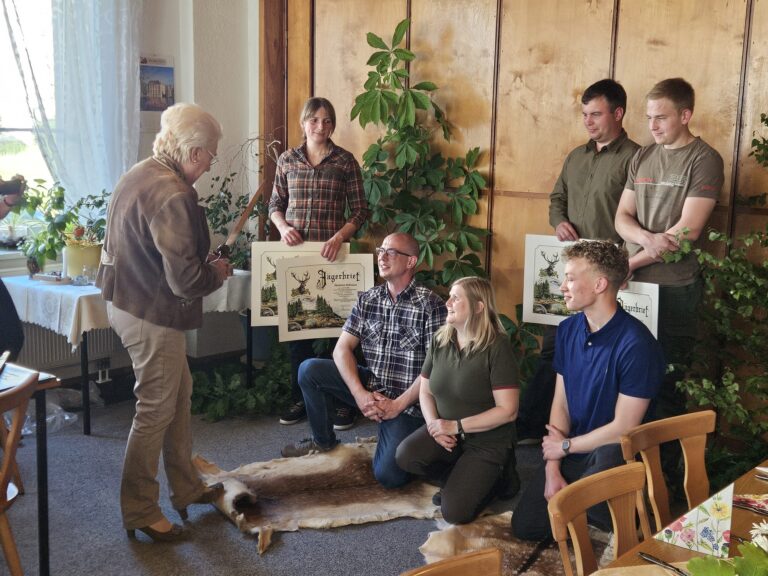 WhatsApp Image 2025-12-10 at 08.27.38